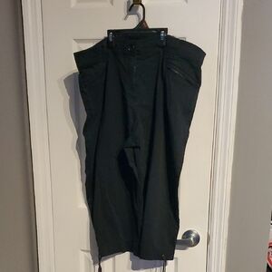 New Directions Women's Black Cargo Shorts